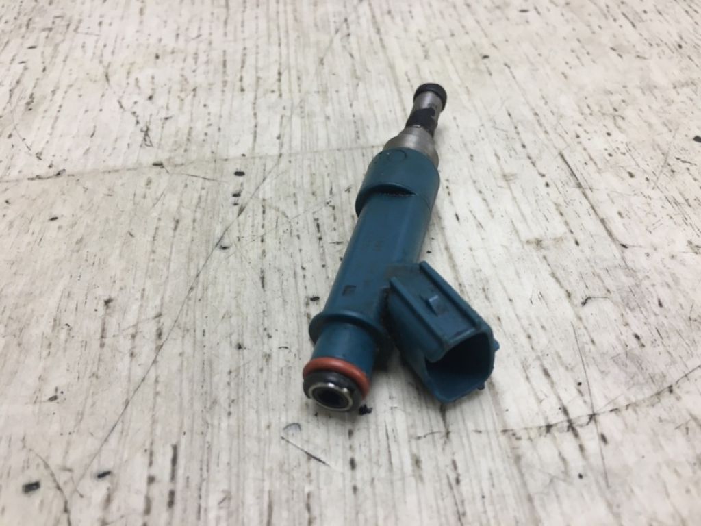 23209-39196 | Форсунка топливная TOYOTA PRIUS - 30 09-17 - Фото 3