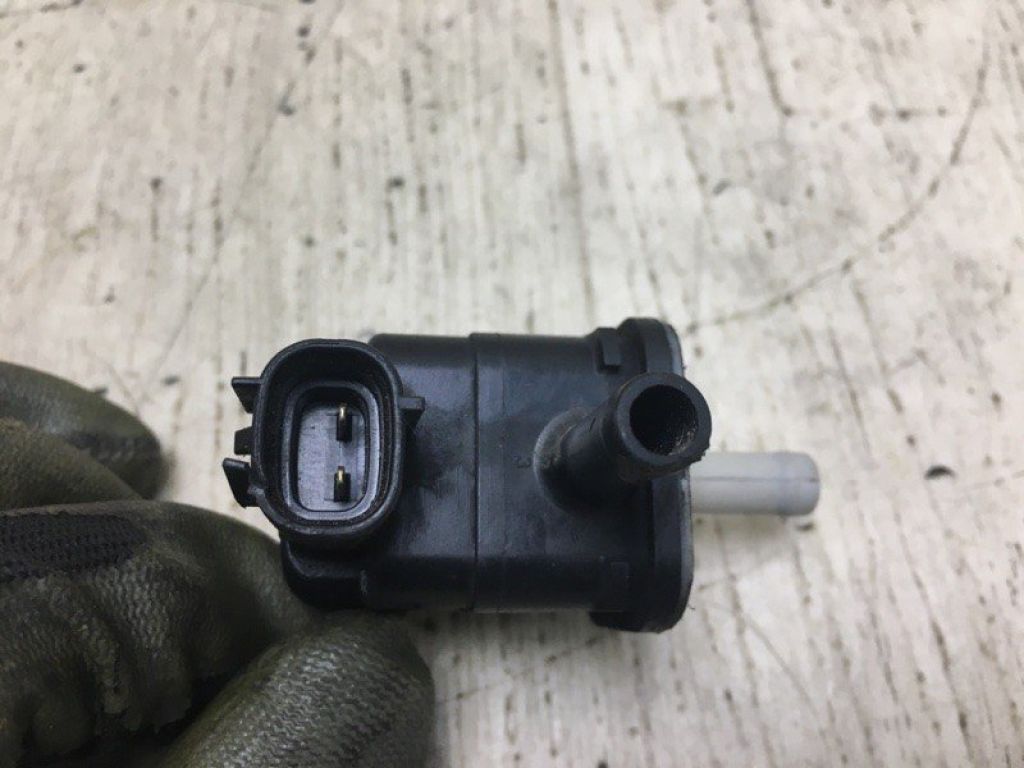 25860-37020 | Клапан электромагнитный (вакуумный) TOYOTA PRIUS - 30 09-17 - Фото 3