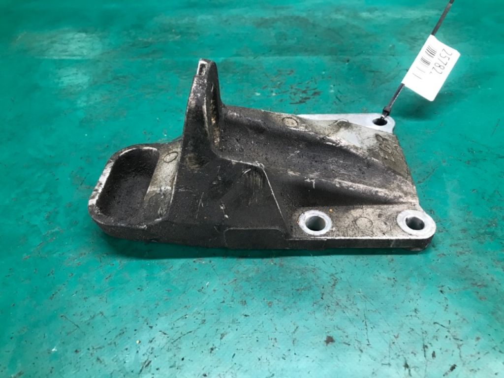 11232-EG001 | Кронштейн опоры двигателя прав. INFINITI M35/M45 04-10 - Фото 4