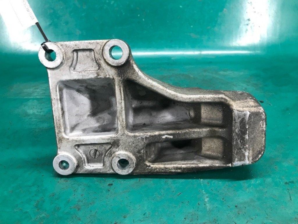 11232-EG001 | Кронштейн опоры двигателя прав. INFINITI M35/M45 04-10 - Фото 7