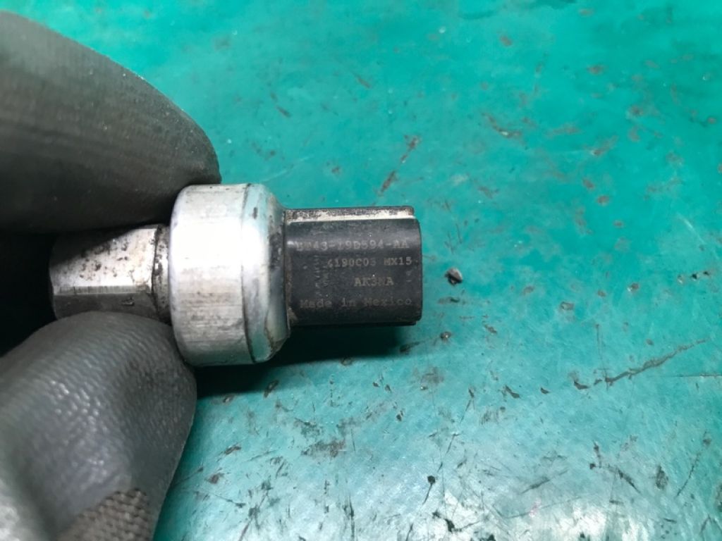 HG1Z-19D594-A | Датчик тиску кондиціонера FORD FUSION 14- - Фото 6