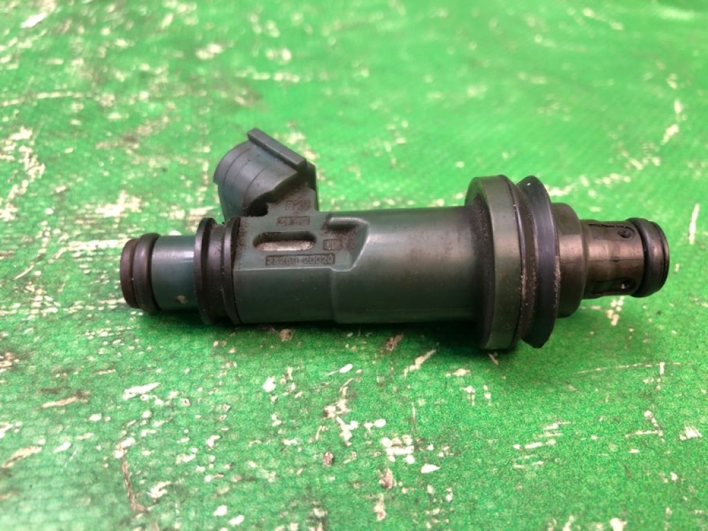 23209-20020 | Форсунка паливна LEXUS ES300 96-01