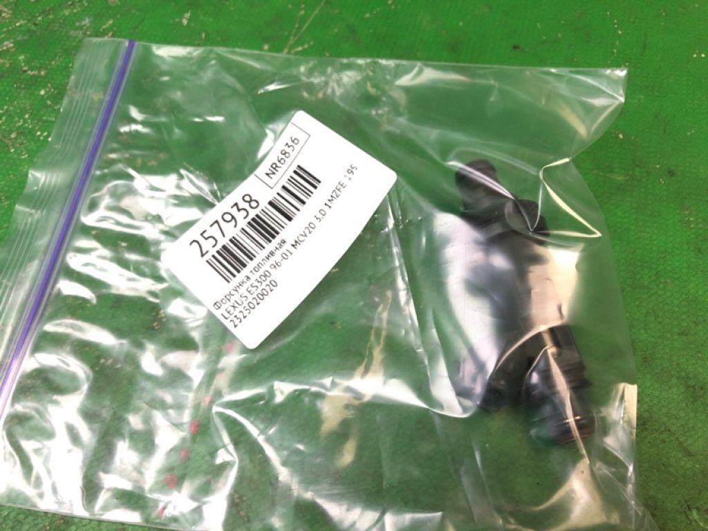 23209-20020 | Форсунка паливна LEXUS ES300 96-01 - Фото 2