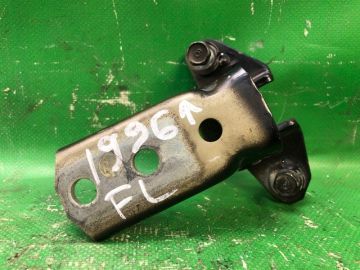 Петля двери верхняя передн. лев. MITSUBISHI GALANT 03-12