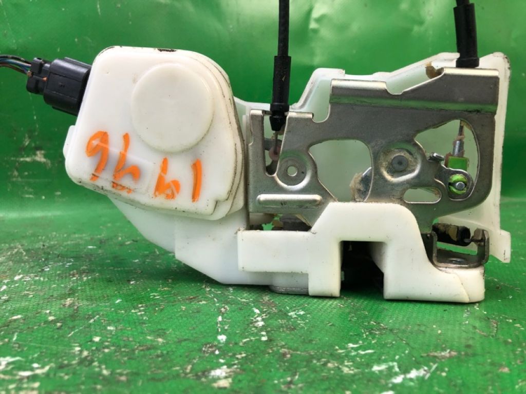 5745A106 | Замок двері задн. прав. MITSUBISHI GALANT 03-12 - Фото 3