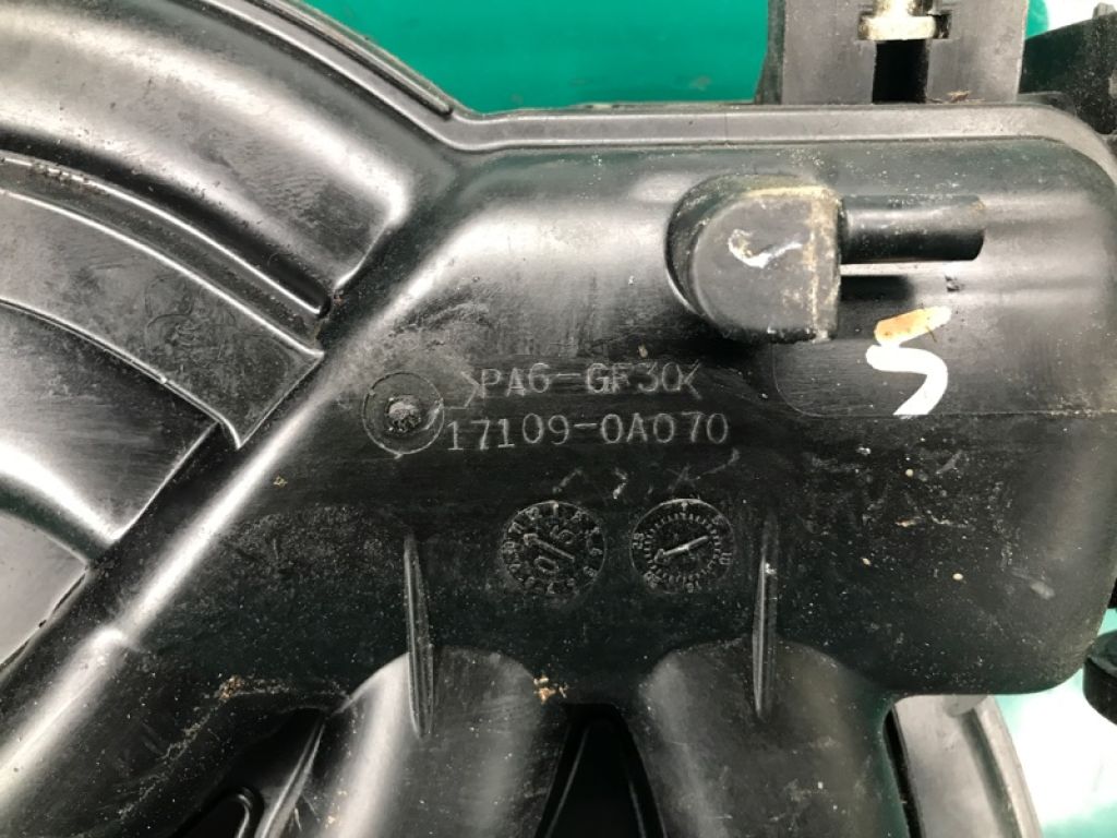 17109-0A070 | Колектор впускний TOYOTA SOLARA 03-09 - Фото 7