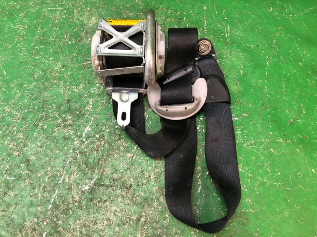 7000C814 | Ремінь безпеки передн. лів. MITSUBISHI GALANT 03-12