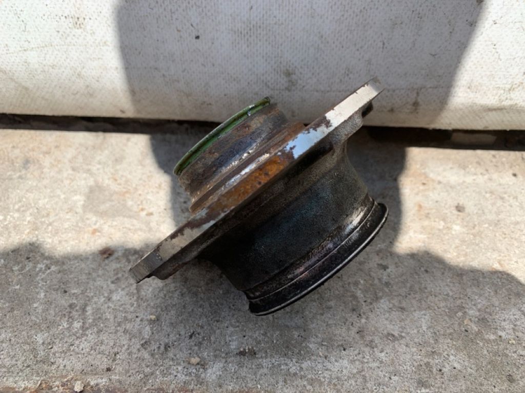 8V0 598 611 A | Маточина колеса задн. VOLKSWAGEN JETTA USA 10-17 - Фото 2