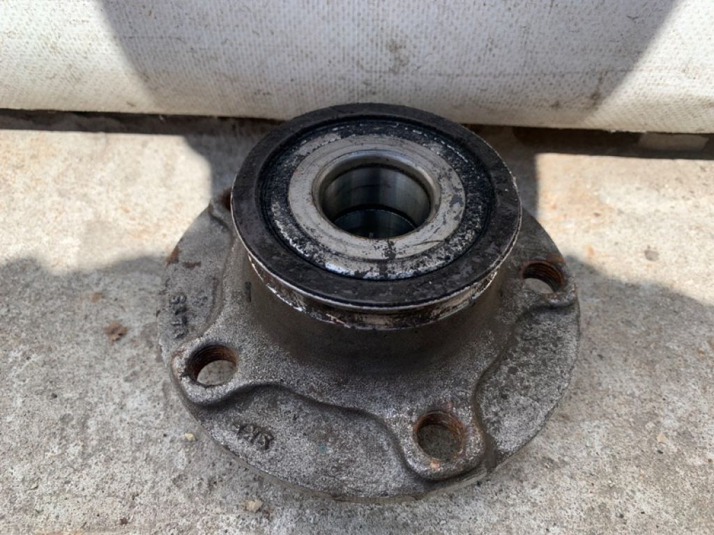 8V0 598 611 A | Маточина колеса задн. VOLKSWAGEN JETTA USA 10-17 - Фото 3