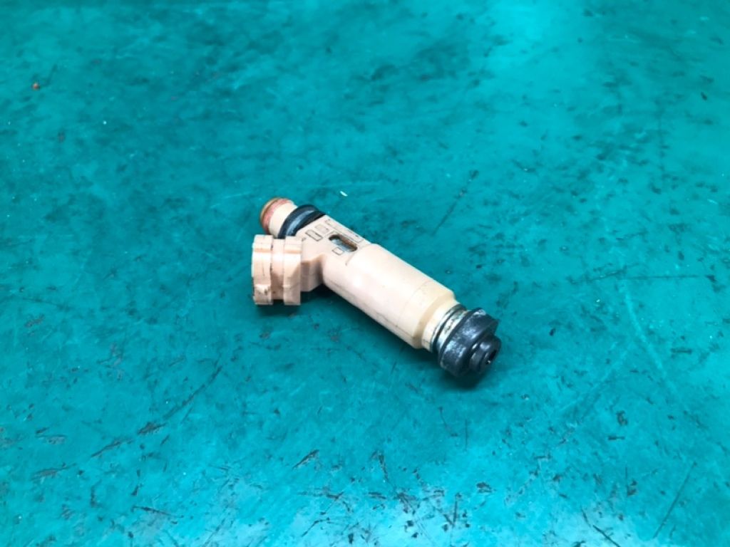 23209-0A020 | Форсунка топливная TOYOTA SOLARA 03-09