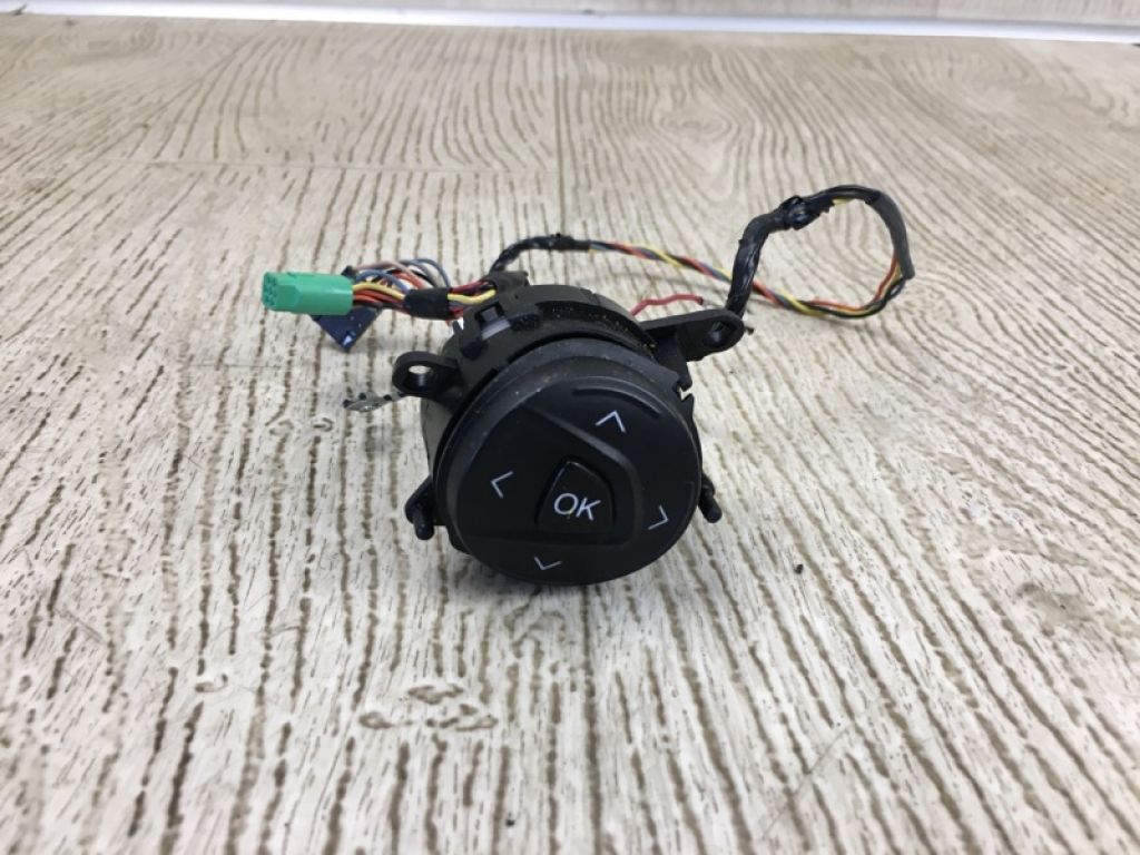 AM5T-14K147-AA | Кнопки руля FORD FOCUS 10-18