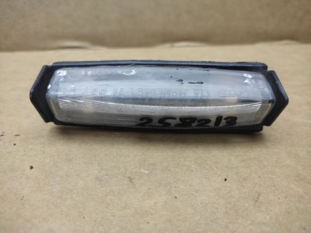 81270-AA020 | Підсвічування номера TOYOTA CAMRY 40 06-11