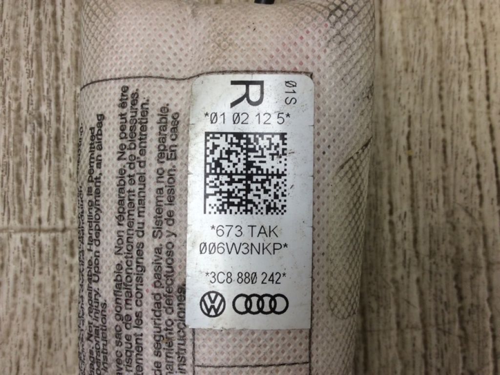 1K8 880 242 D | Подушка безпеки в сидінні прав. VOLKSWAGEN PASSAT CC 12-18 - Фото 4