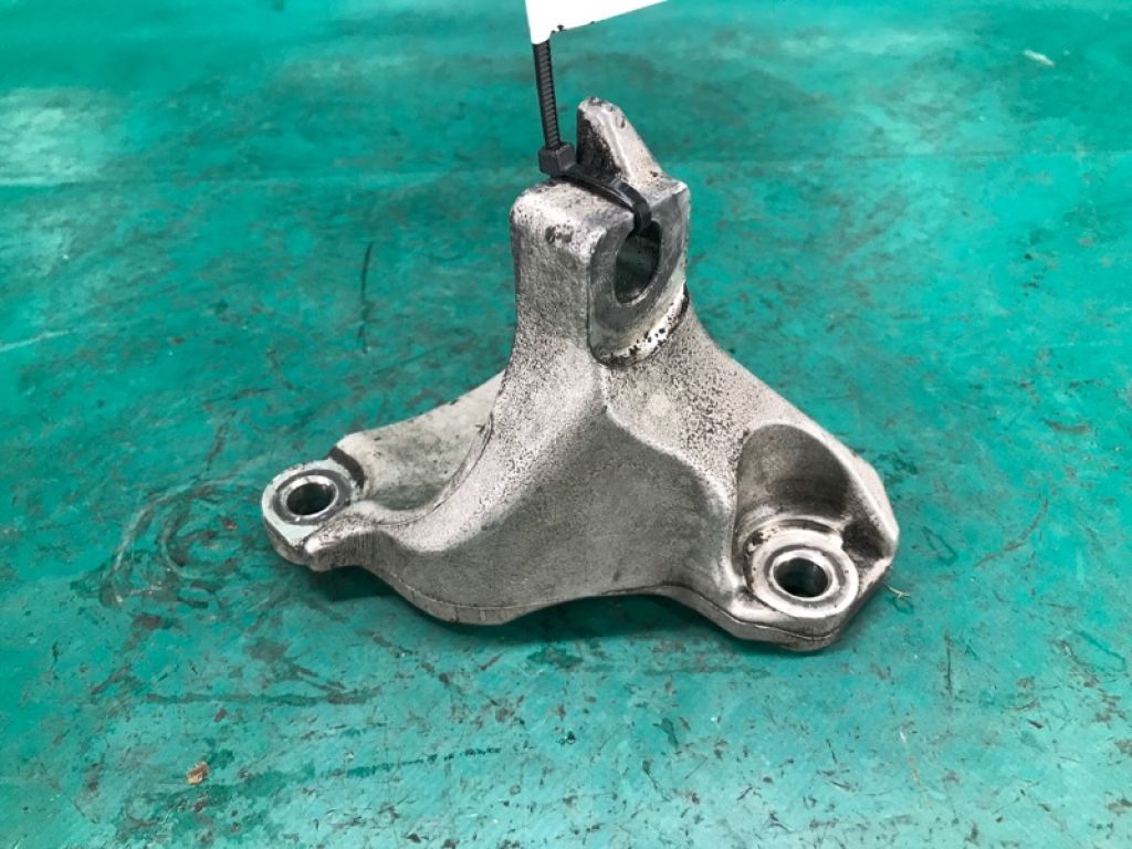 50826-S3V-A01 | Кронштейн двигуна передн. ACURA MDX (YD1) 00-06 - Фото 3