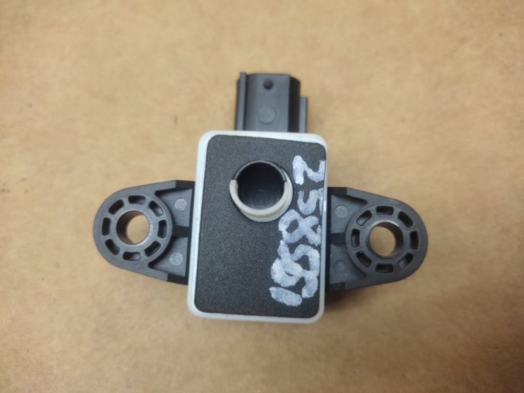 95920-A3000 | Датчик удара KIA FORTE YD 12- - Фото 2