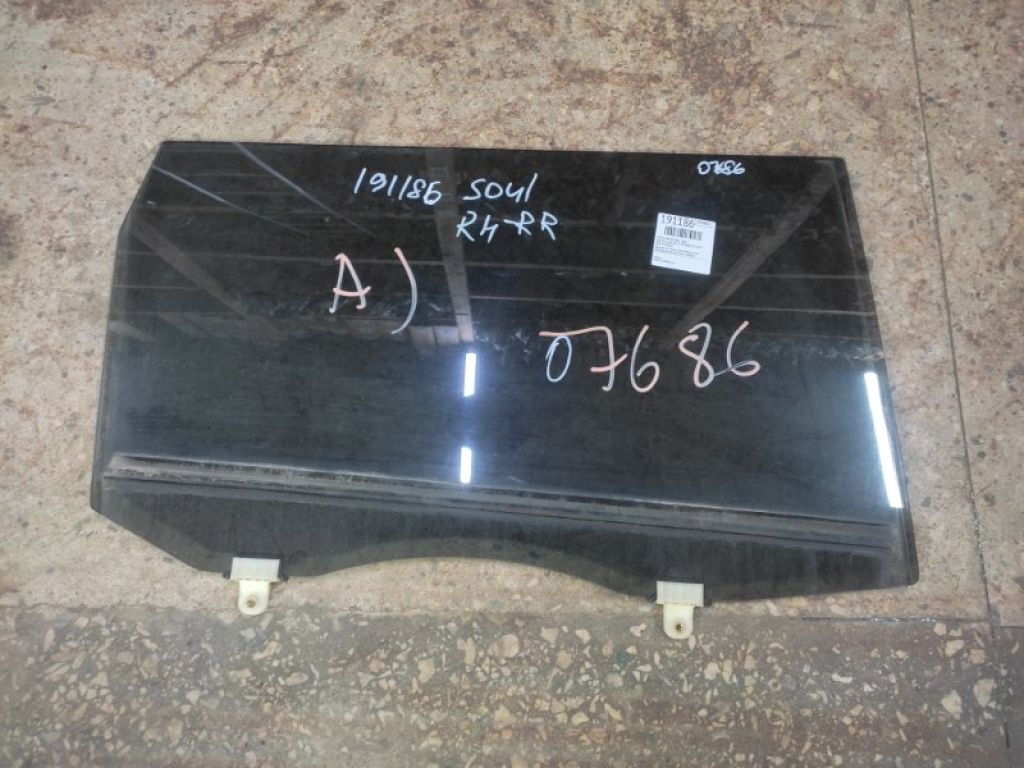 83421-2K000 | Скло дверей задн. прав. KIA SOUL AM 08-13