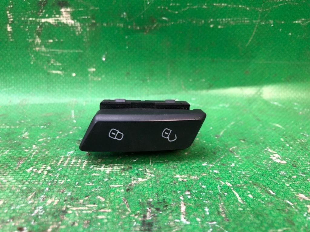 561962126 | Кнопка передн. прав. VOLKSWAGEN PASSAT B7 11-15