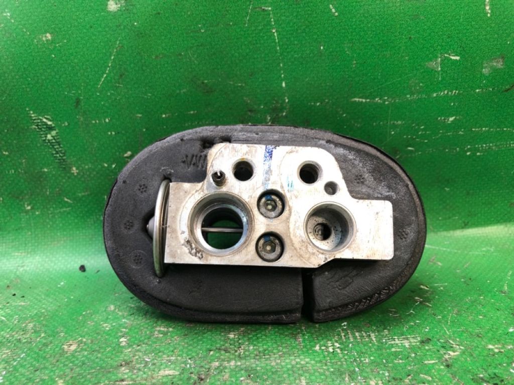 1K0820679 | Клапан кондиціонера VOLKSWAGEN PASSAT B7 11-15