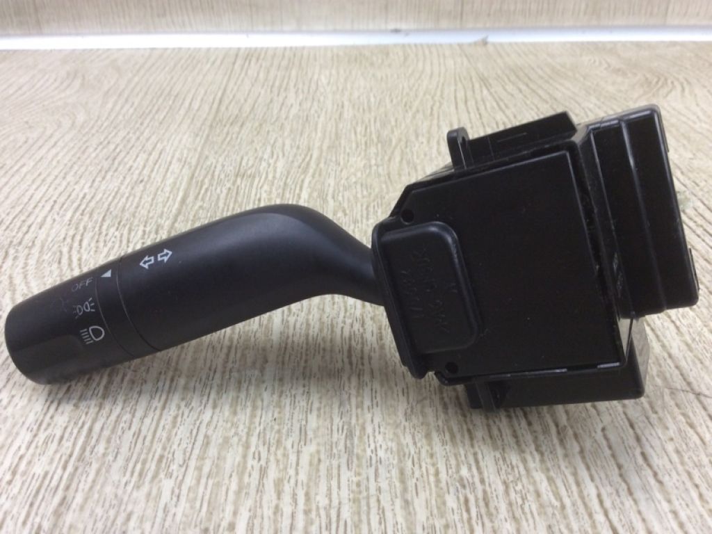 BBM2-66-122 | Подрулевой переключатель лев. MAZDA 3 BL 09-13