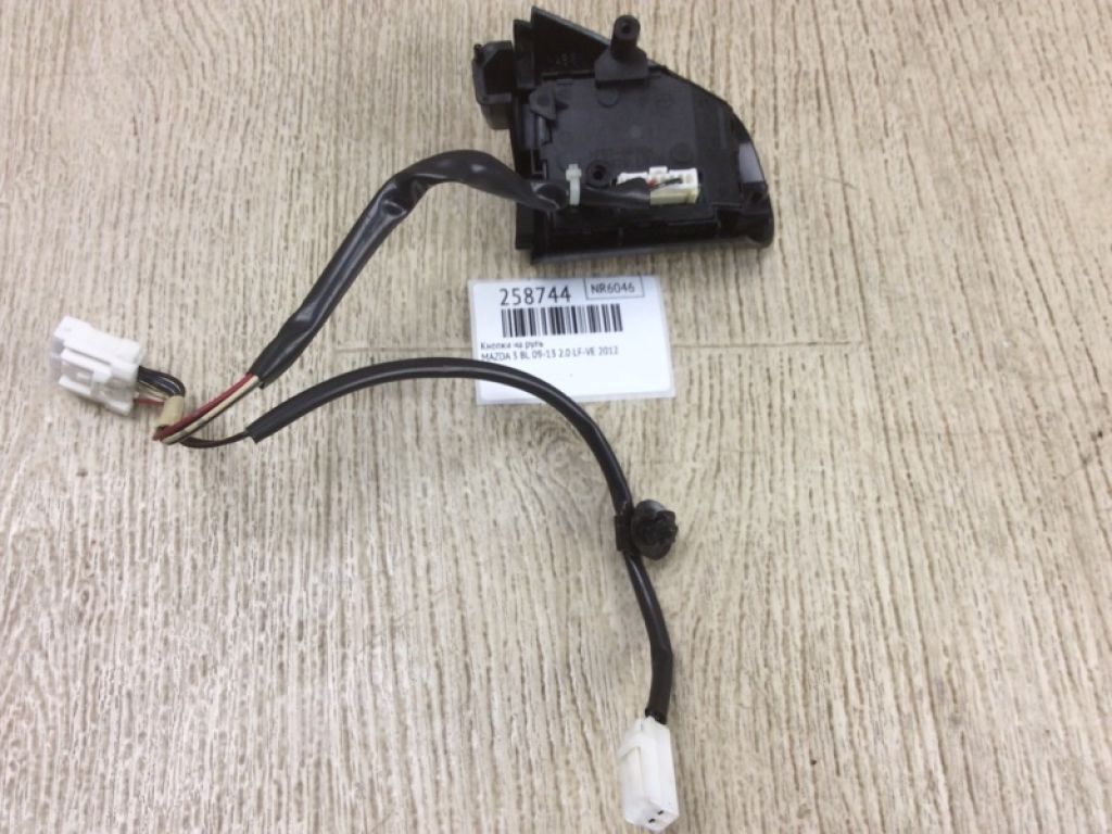 BBM3-66-4M0C | Кнопки руля MAZDA 3 BL 09-13 - Фото 2