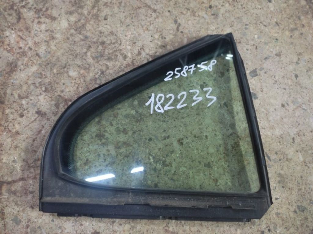 68123-33070 | Стекло двери глухое задн. прав. LEXUS ES350 06-12