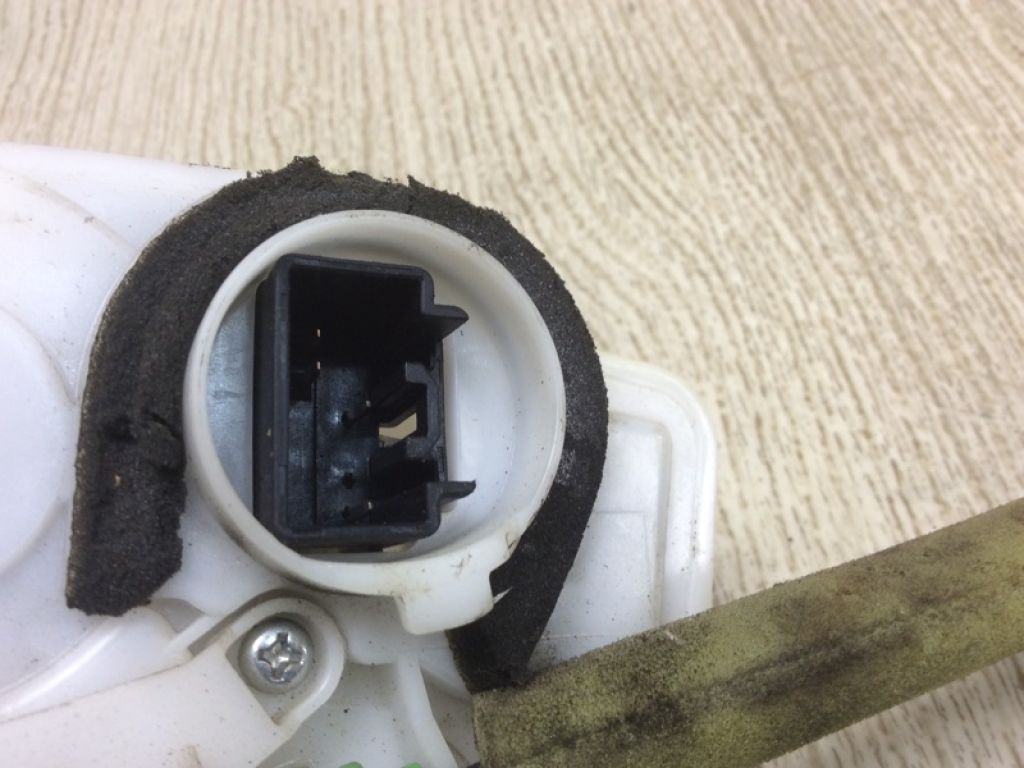 BBM4-73-310A | Замок двери задн. лев. MAZDA 3 BL 09-13 - Фото 5