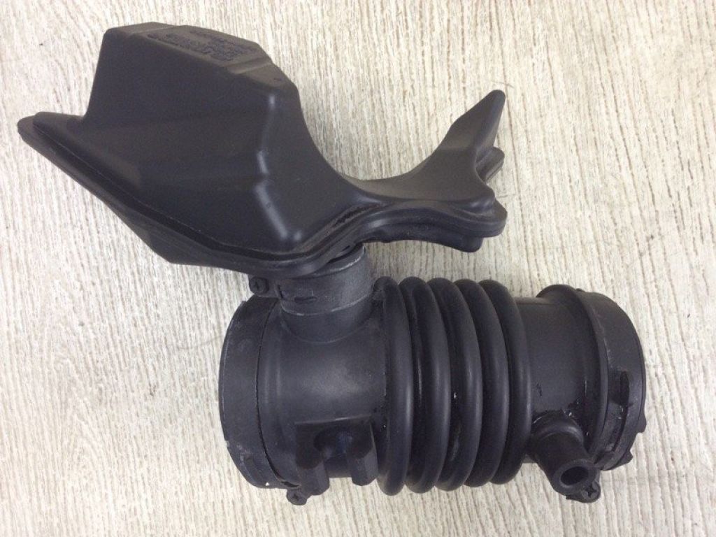 LF8J-13-195 | Резонатор воздушного фильтра MAZDA 3 BL 09-13 - Фото 3