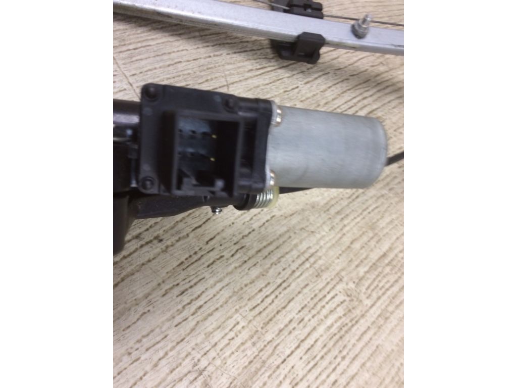 BBM4-73-590 | Склопідйомник задн. лів. MAZDA 3 BL 09-13 - Фото 5