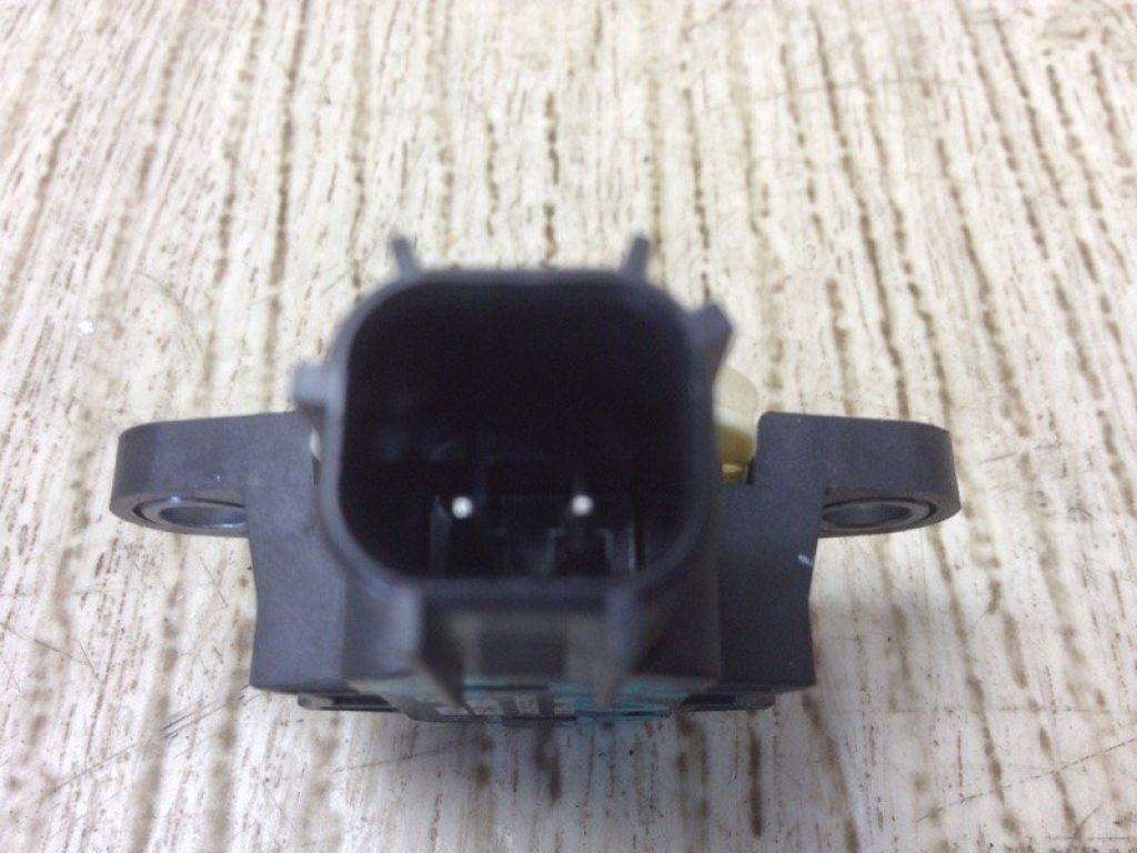 BBM4-57-KC0 | Датчик удара MAZDA 3 BL 09-13 - Фото 5