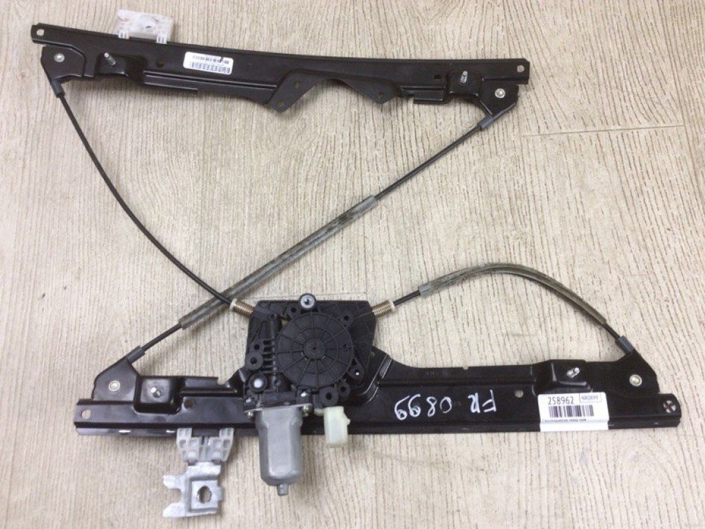 80720ET000 | Стеклоподъемник передн. прав. NISSAN SENTRA (B16) 06–12