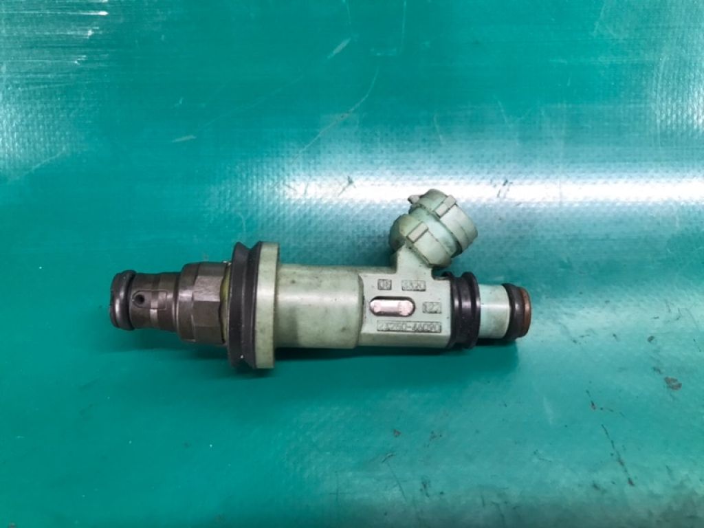 23209-46090 | Форсунка топливная LEXUS IS300 99-05 - Фото 3