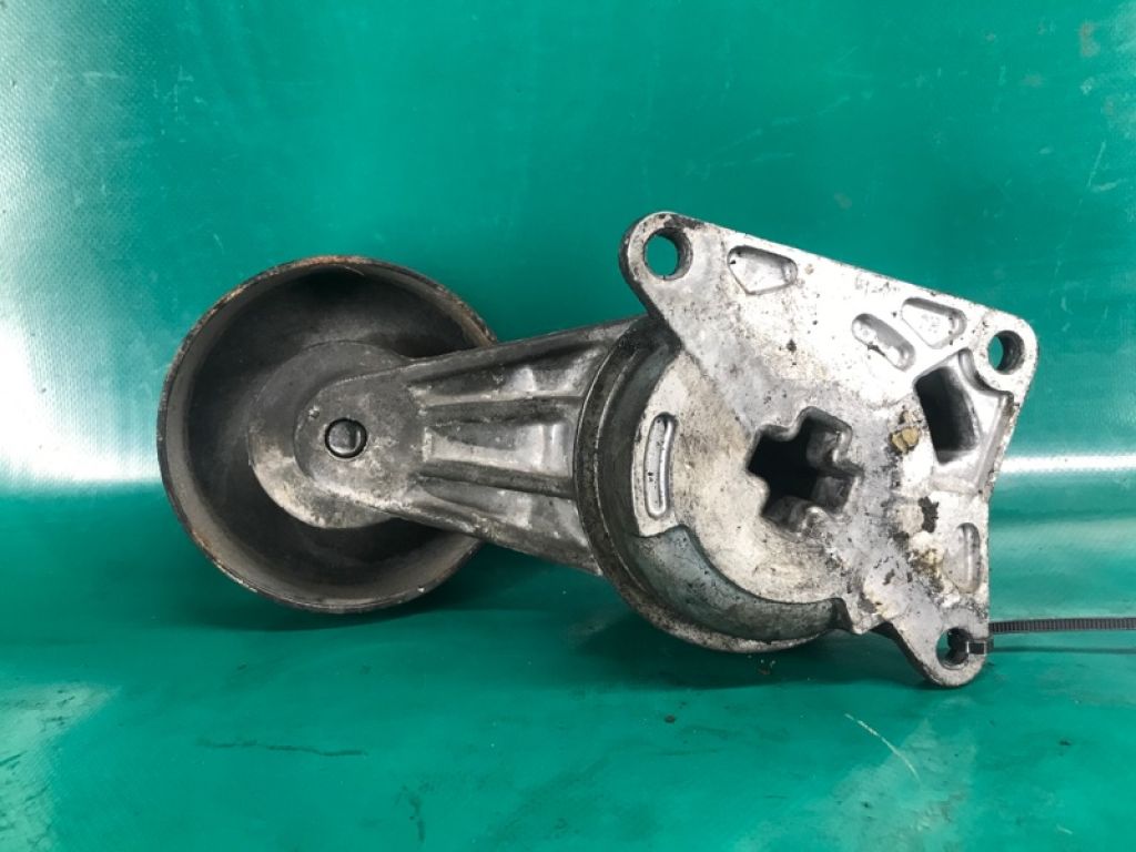 16620-0W025 | Натягувач ременя генератора LEXUS IS300 99-05 - Фото 4