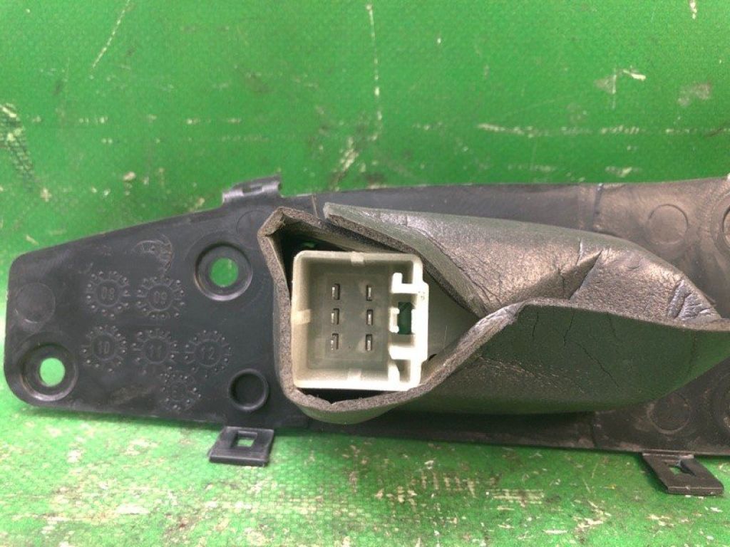 4602933AA | Кнопка стеклоподъемника задн. лев. JEEP COMPASS 06-16 - Фото 4
