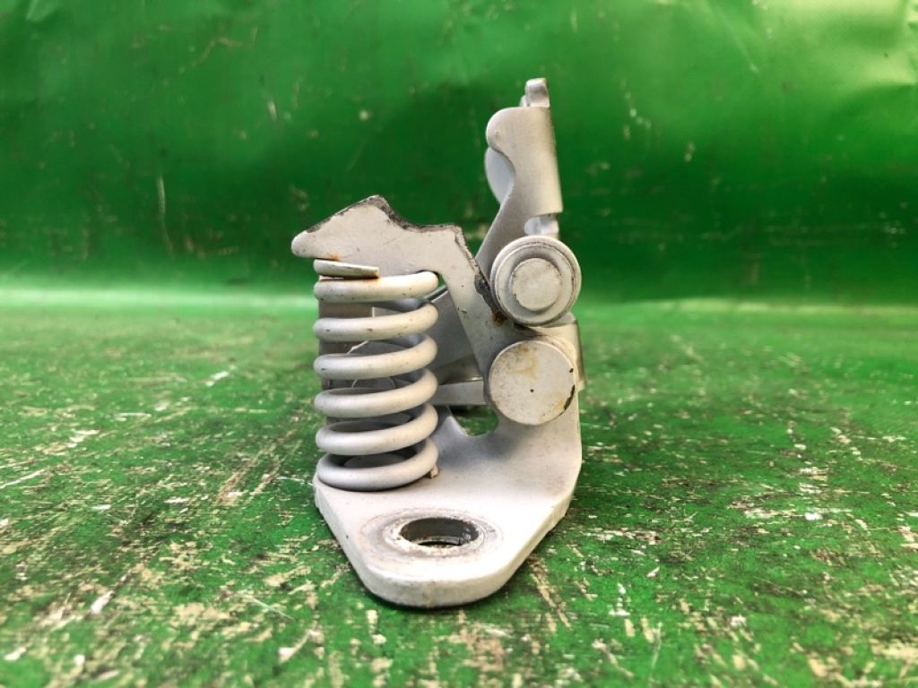 5115712AI | Петля двери нижняя передн. прав. JEEP COMPASS 06-16 - Фото 4