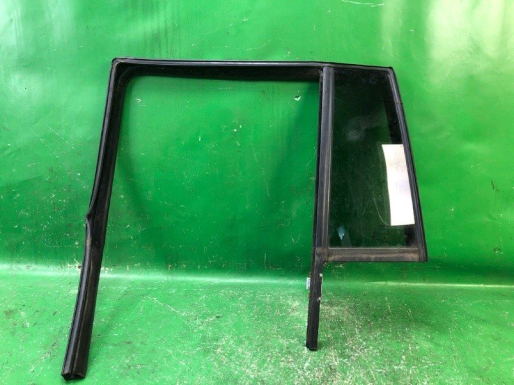 5160065AH | Стекло двери глухое задн. лев. JEEP COMPASS 06-16