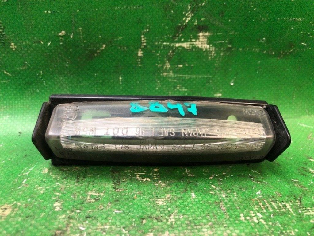81271-30290 | Підсвічування номера LEXUS ES300 ES330 01-06