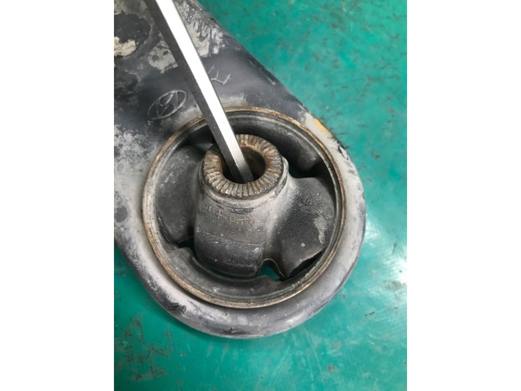 54501-B2000 | Важіль передньої підвіски нижній прав. KIA SOUL PS 13-19 - Фото 5