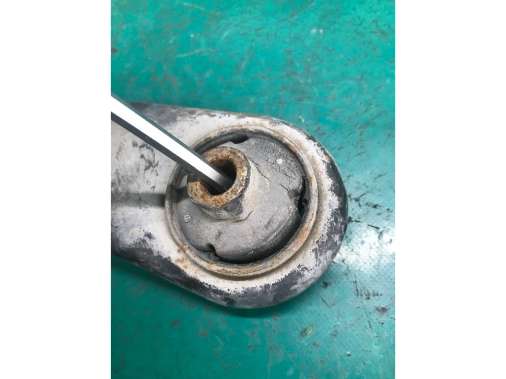 5105040AG | Рычаг передней подвески нижний прав. JEEP COMPASS 06-16 - Фото 4