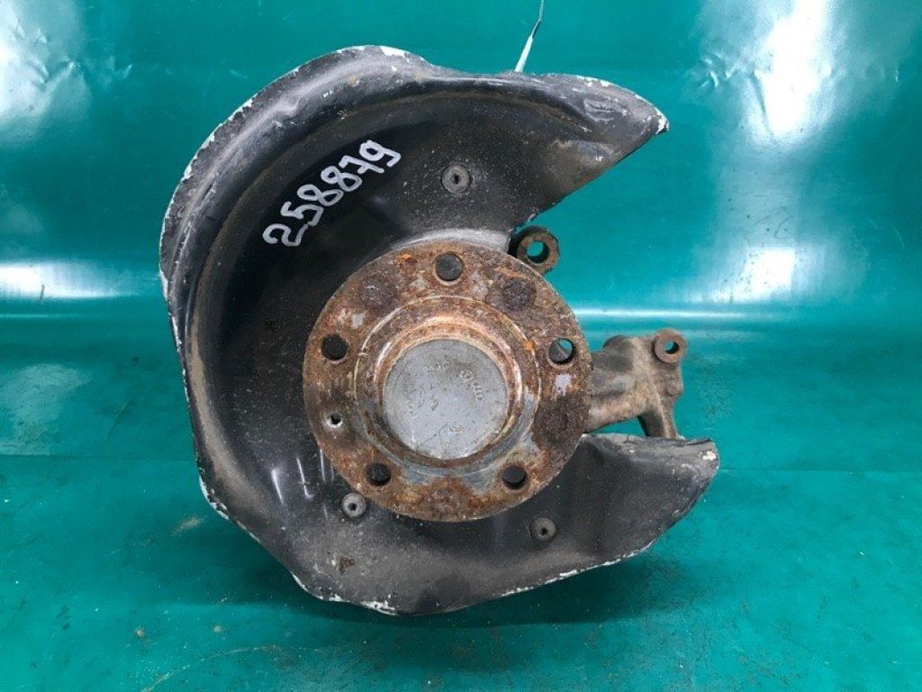 5C0 505 436 B | Цапфа прав. VOLKSWAGEN JETTA USA 10-17