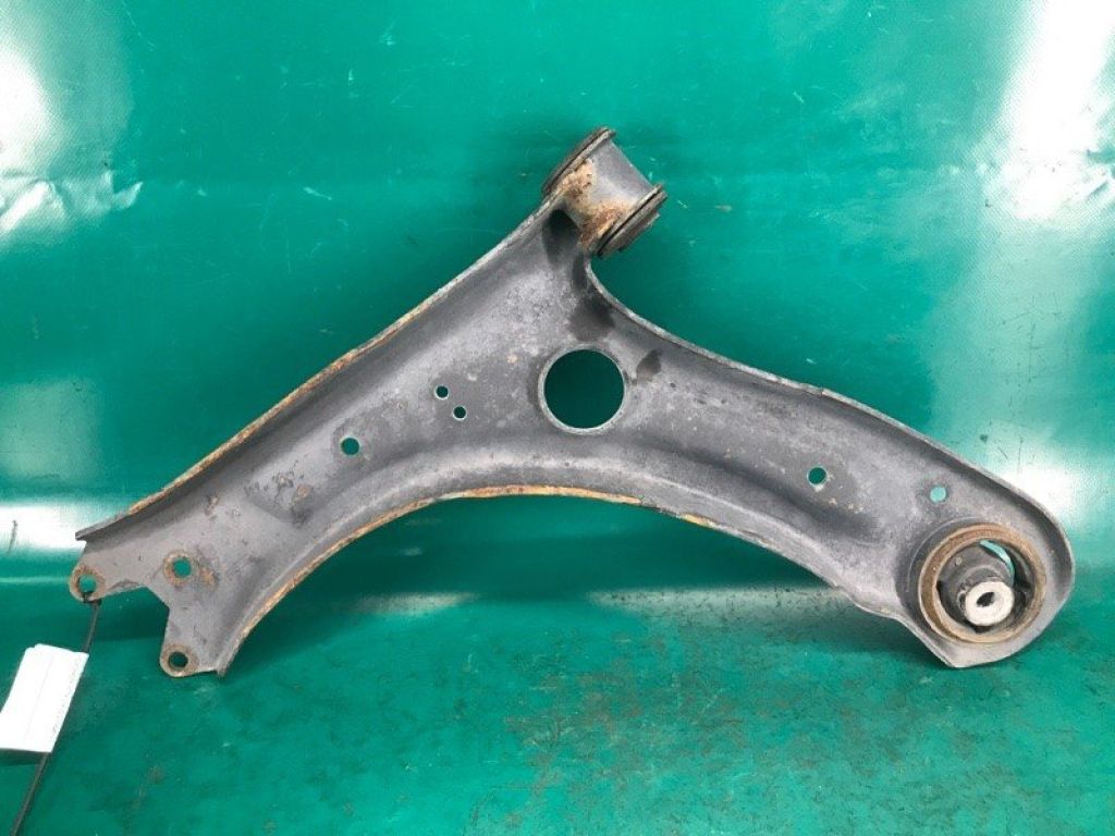 5C0 407 152 D | Важіль передньої підвіски нижній прав. VOLKSWAGEN JETTA USA 10-17 - Фото 3