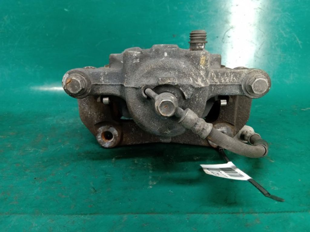 BE8Z-2B120-AA | Суппорт тормозной передн. прав. FORD FIESTA 08-17 - Фото 5