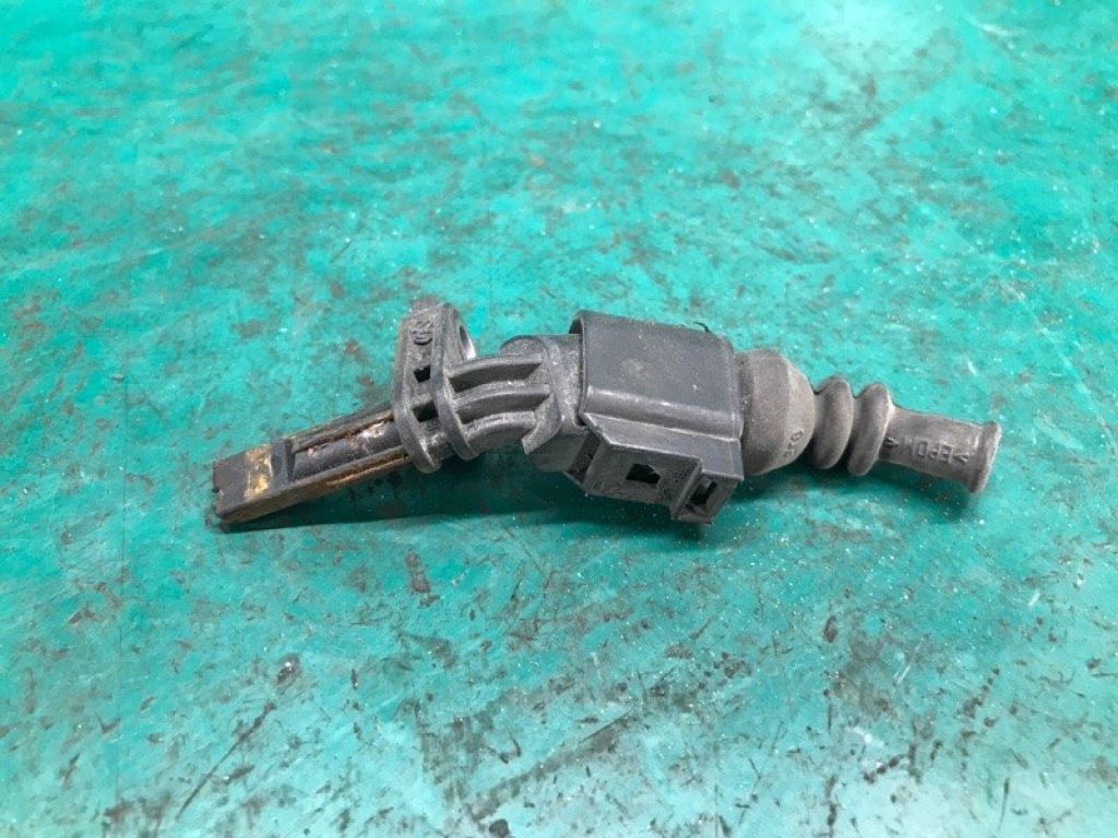 WHT 003 856 | Датчик ABS передн. прав. VOLKSWAGEN JETTA USA 10-17 - Фото 3