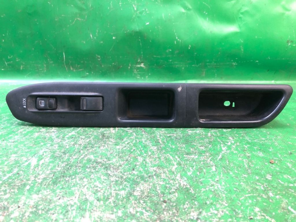 83071SA050 | Кнопка склопідіймача передн. прав. SUBARU FORESTER SG 02-07