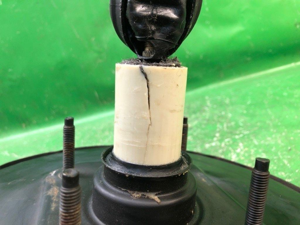 44610-06260 | Вакуумний підсилювач гальм TOYOTA CAMRY 30 02-06 - Фото 4