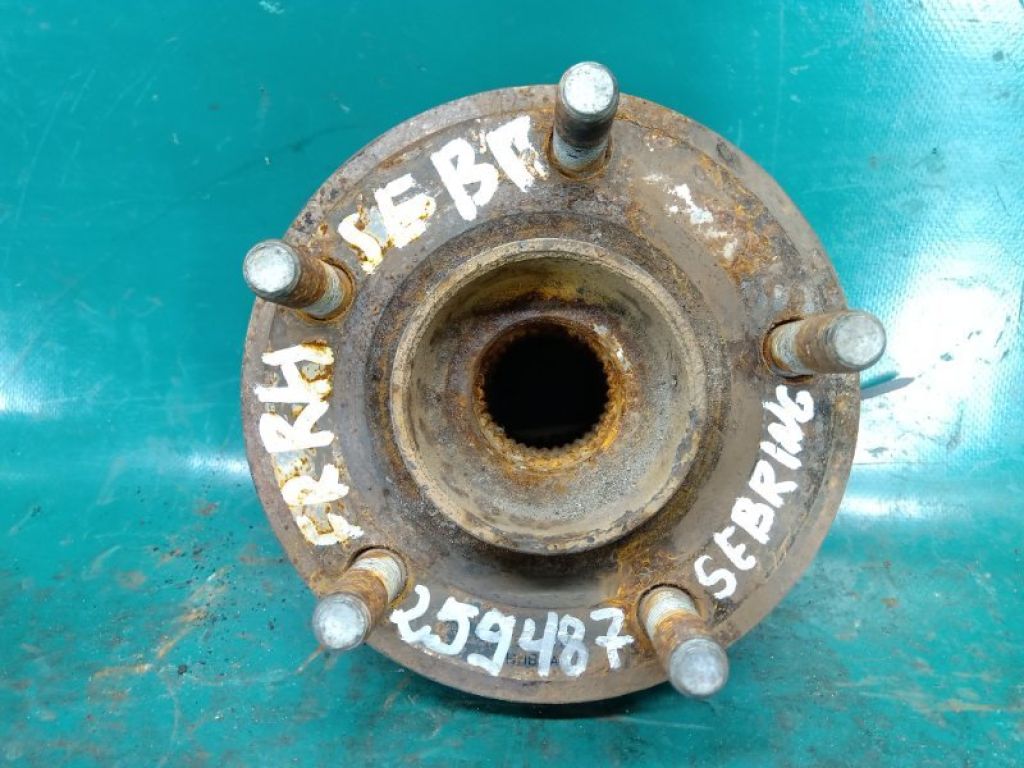 5154211AA | Маточина колеса передн. прав. DODGE AVENGER 07-14