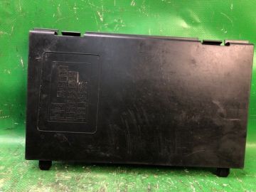 Крышка блока предохранителей MAZDA CX-9 06-16