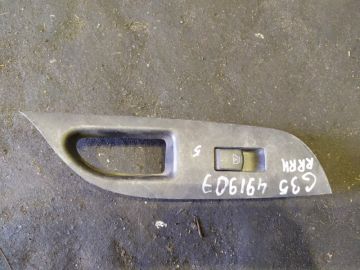 Кнопка стеклоподъемника задн. прав. INFINITI G25/G35/G37/Q40 06-14