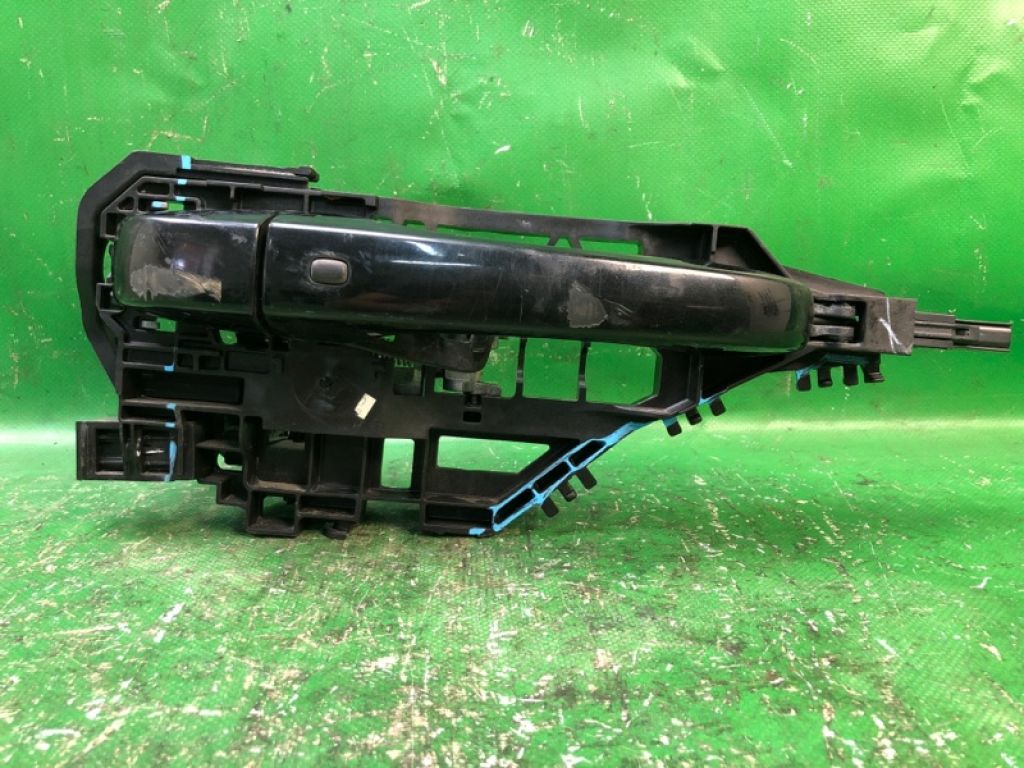4589861AJ | Ручка двери наружная передн. прав. CHRYSLER 300 04-10