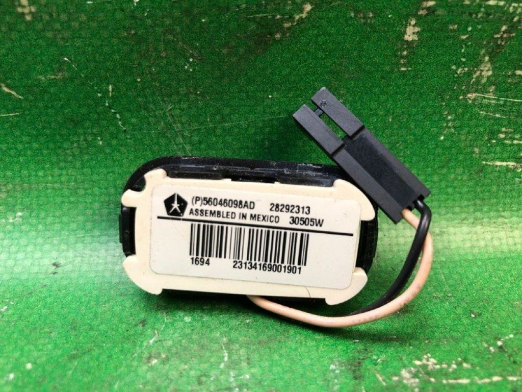 56046098AD | Кнопки руля прав. JEEP COMPASS 06-16 - Фото 3