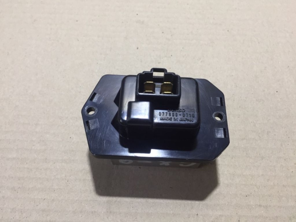 L206-61-P21 | Резистор пічки задн. MAZDA CX-9 06-16